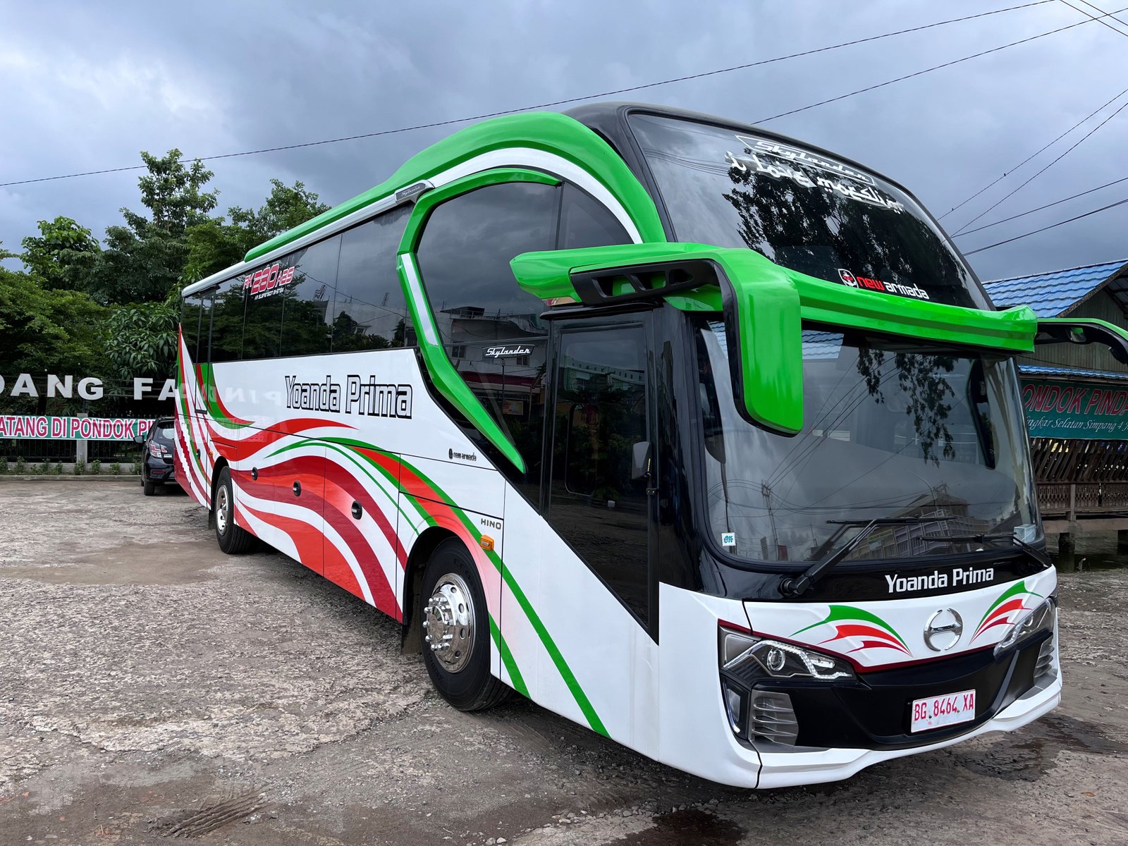 PO Yoanda Prima Rilis 2 Bus Baru, Sasis Hino Siap Libas Sumatra