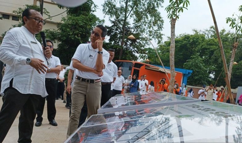 Pemprov DKI Olah Sampah APK jadi Bahan Bakar