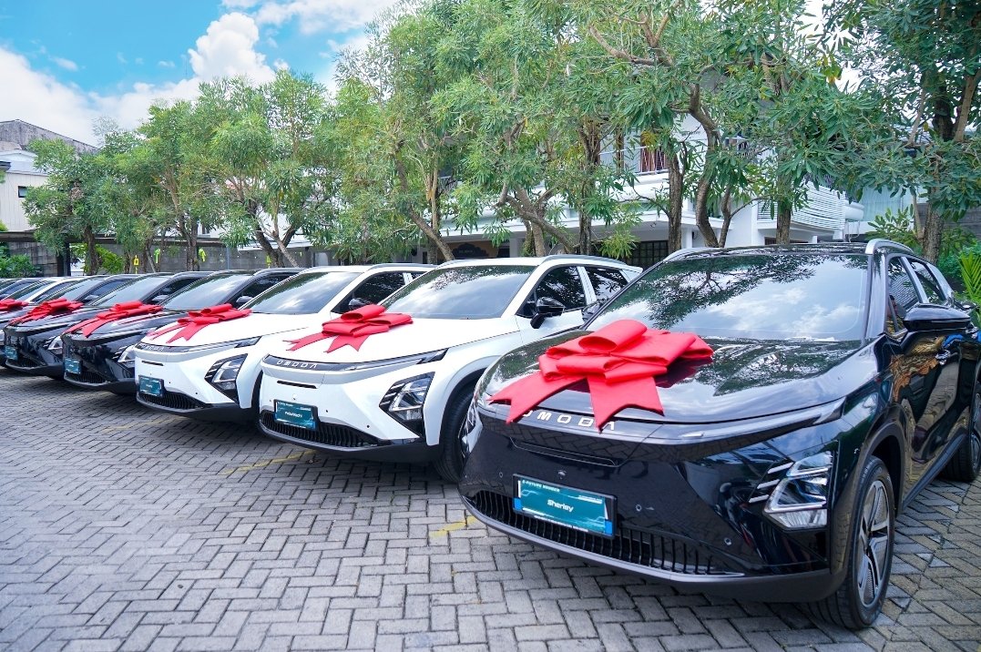 Chery Serahkan 13 Unit Omoda E5 kepada Konsumen di Medan