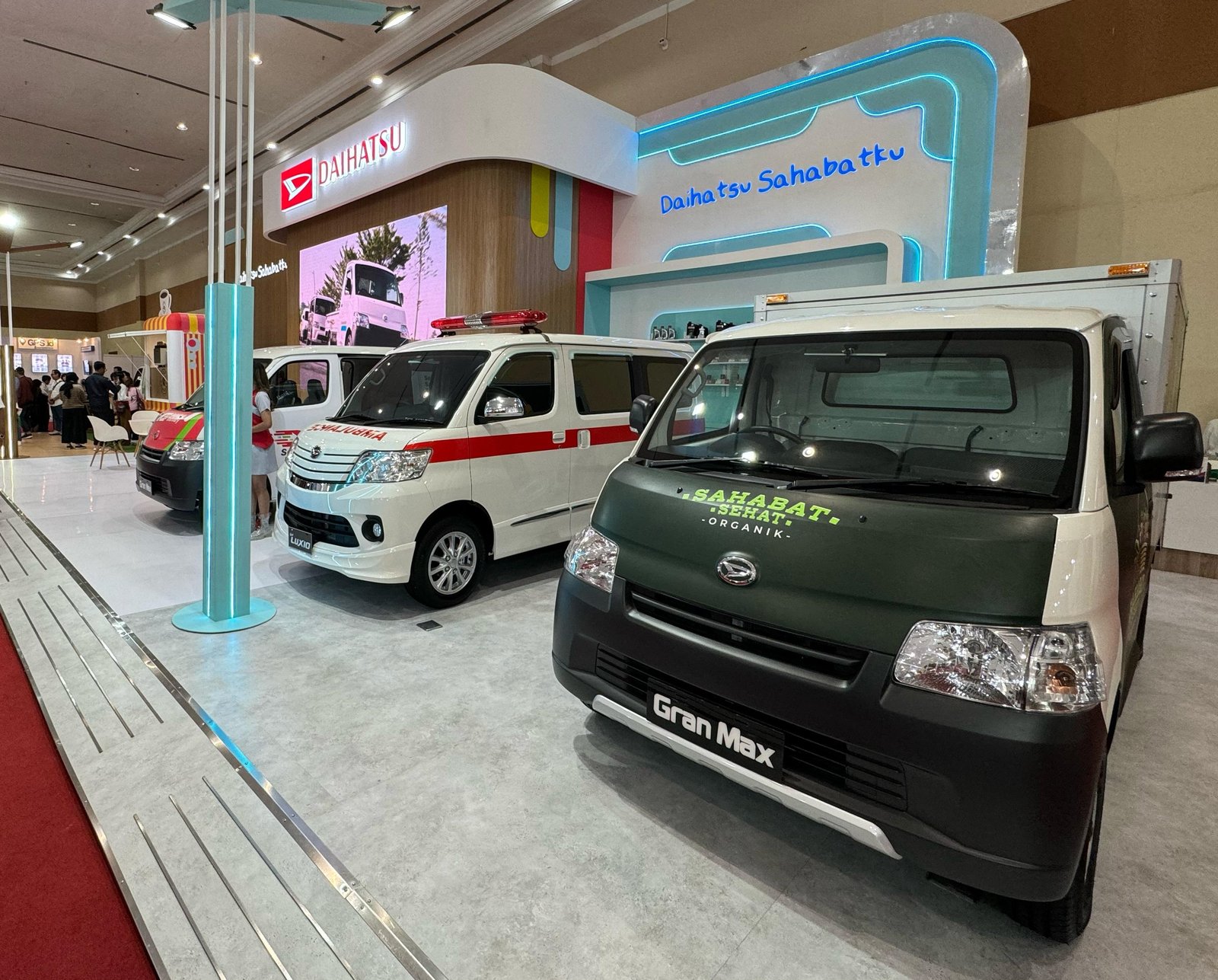 Daihatsu Tampilkan Gran Max dan Luxio di GIICOMVEC 2024
