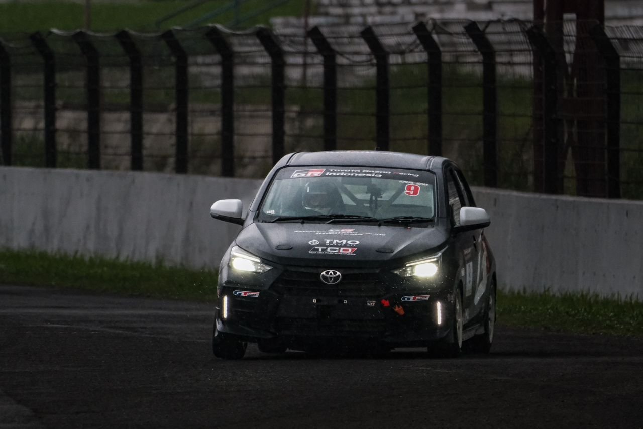 Agya GR Sport Gaspol, TGRI Raih Juara 1 di Kejurnas ITCR 1.200 ISSOM 2024