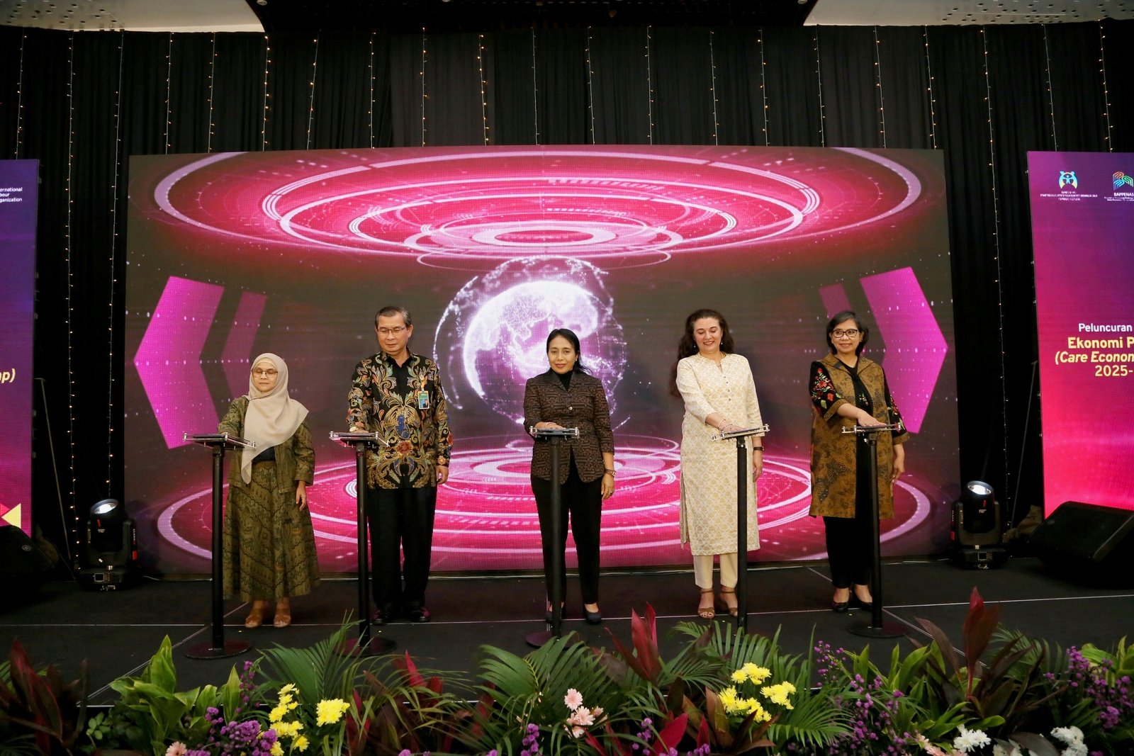 Organisasi Perburuhan Internasional (ILO) untuk Indonesia mendukung Kementerian Pemberdayaan Perempuan dan Perlindungan Anak dalam mengembangkan Peta Jalan Ekonomi Perawatan untuk Dunia Kerja yang Transformatif, Adil dan Setara. Foto: ILO