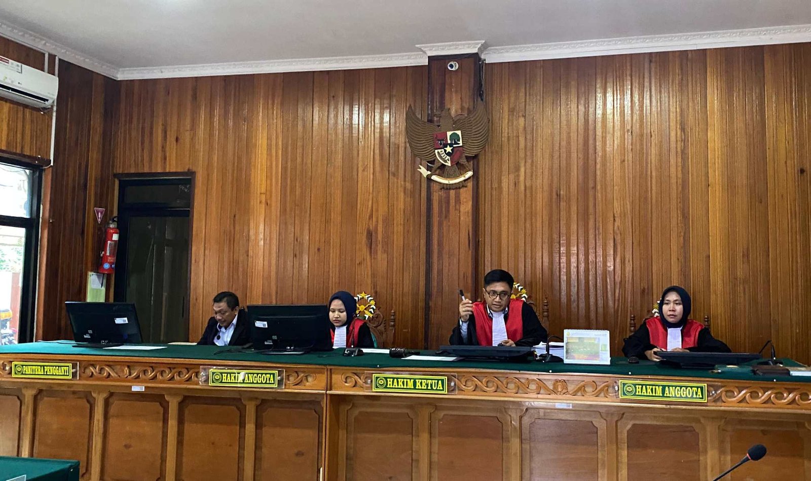 Endorse Anak Gubernur, Kades Bajawit Dipenjara Empat Bulan