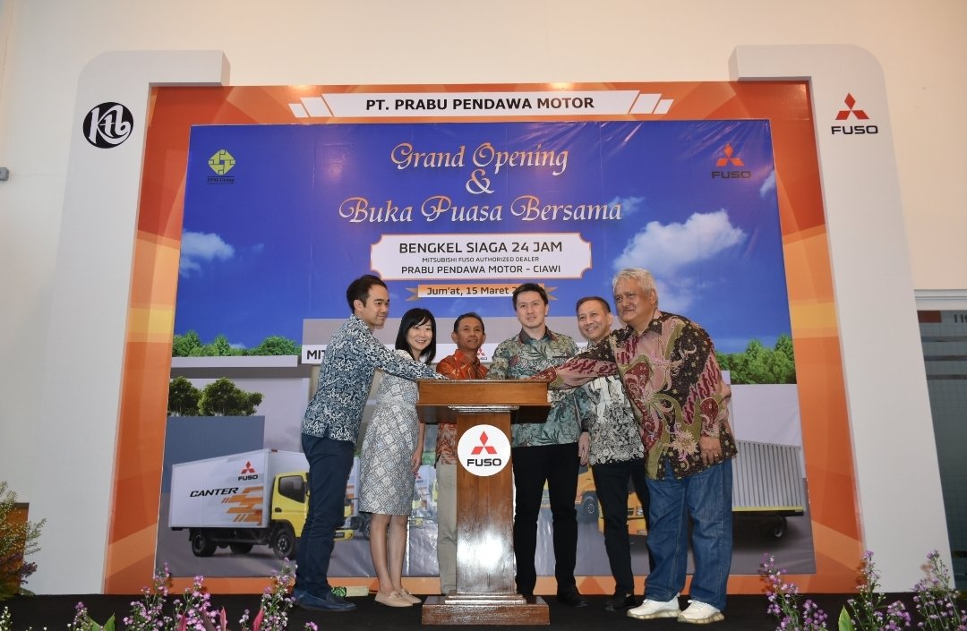 Mitsubishi Fuso Buka Bengkel Siaga 24 Jam di Ciawi, Manjakan Sopir Truk