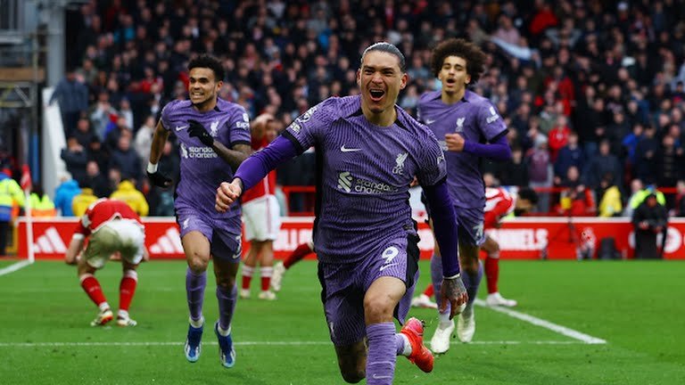 Hasil Liga Inggris: Liverpool Menang Kontroversial, Chelsea Ditahan Brentford