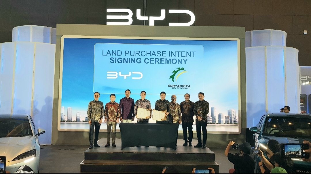 BYD dan PT Suryacipta Swadaya untuk mendirikan pusat penelitian, pengembangan dan fasilitas pelatihan untuk pengembangan ekosistem electric vehicle (EV) di Kawasan Industri Subang Smartpolitan. Foto: apakabar.co.id/DF