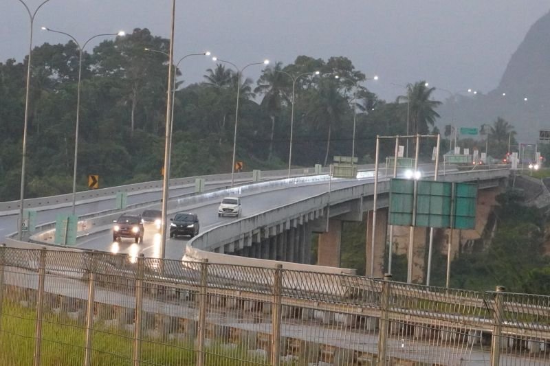 H-3 Lebaran, Kendaraan di Tol Trans Sumatera Naik 44 Persen