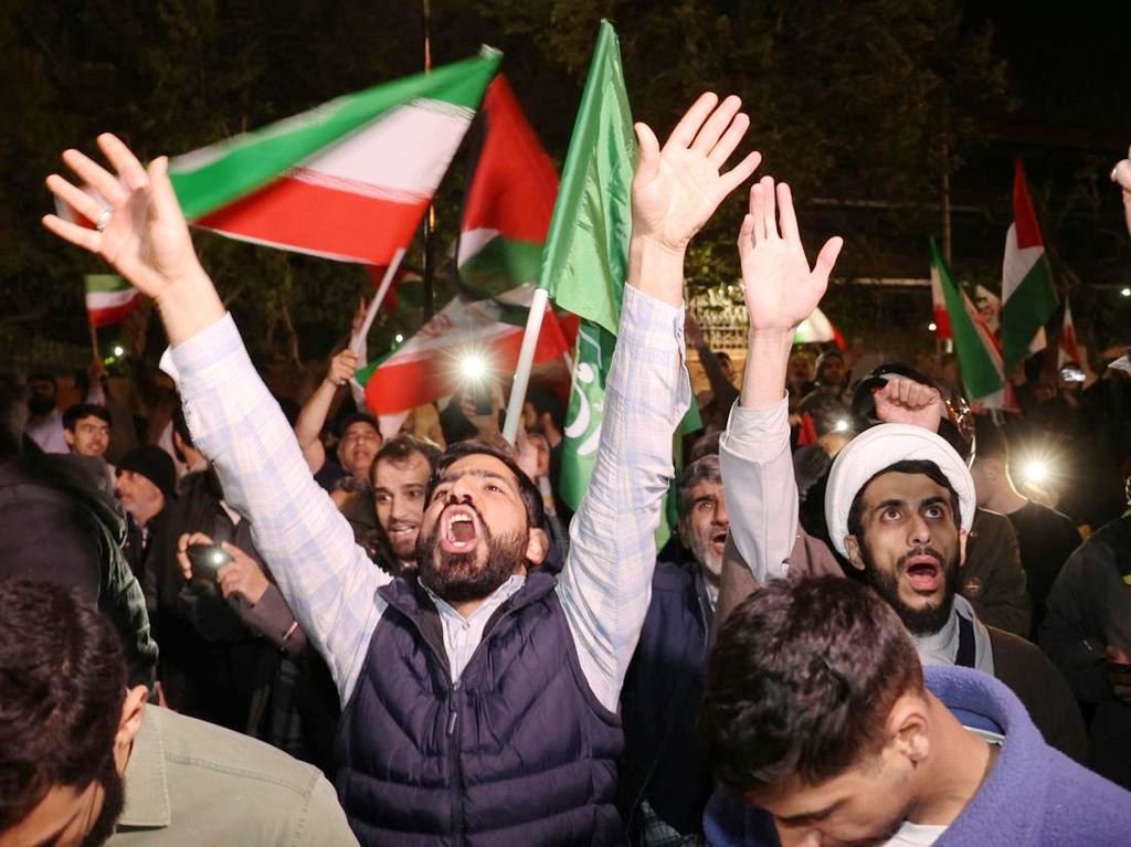 Rupiah Merosot Setelah Iran Gempur Israel