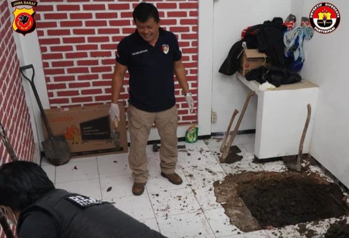 Motif Pembunuhan Pria Dikubur dalam Rumah di Bandung Barat Lantaran Sakit Hati