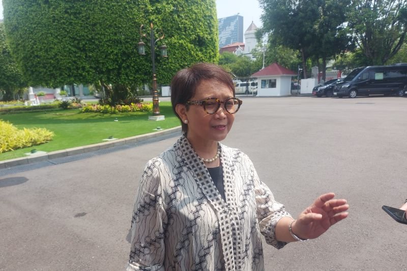 Pascaserangan Iran ke Israel, Menlu Pastikan WNI dalam Kondisi Baik