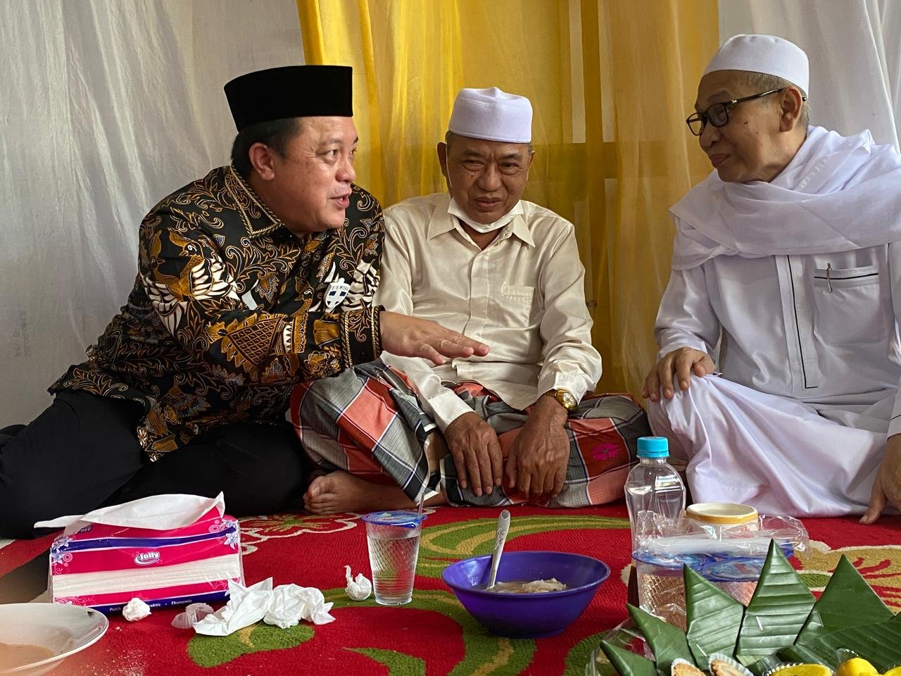 Sosok Guru Banjar Indah di Mata Rosehan NB