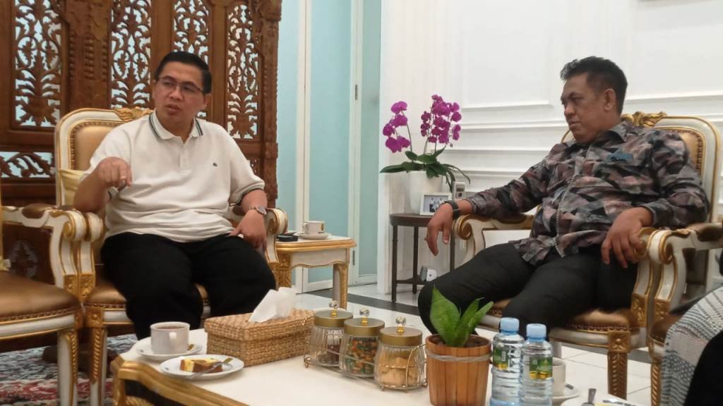 Bertemu SBR, Ibnu Sina: Jika Sulaiman Umar Siap Ayo