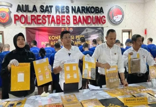 Terlibat Peredaran Narkotika, 2 Perempuan Kakak Adik di Bandung Ditangkap Polisi