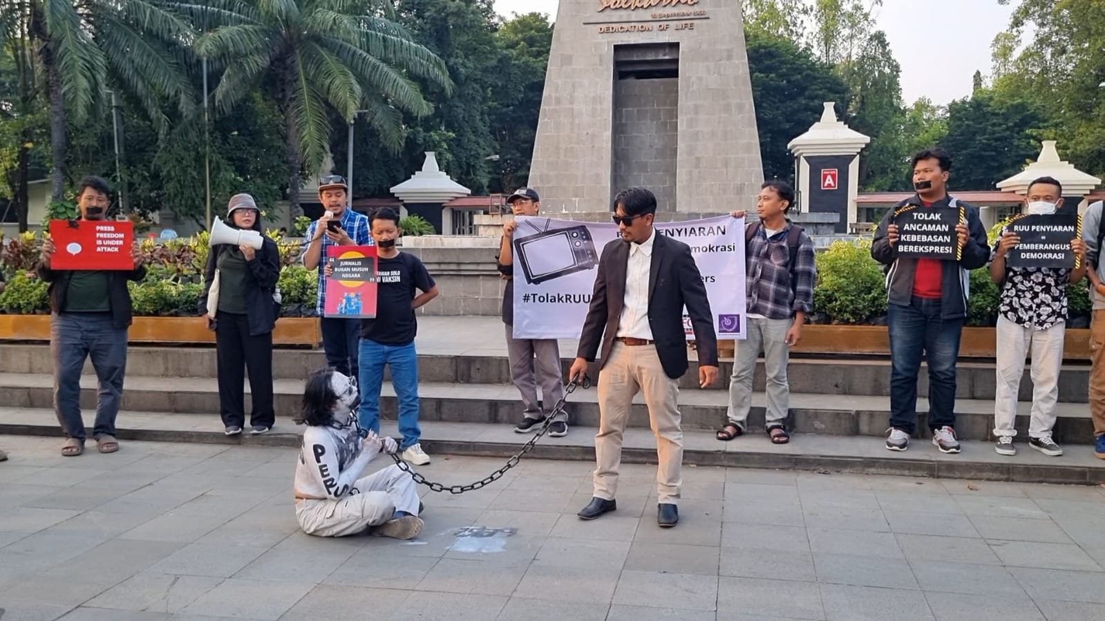 Wartawan, Konten Kreator, dan Pegiat Seni di Solo Tolak RUU Penyiaran