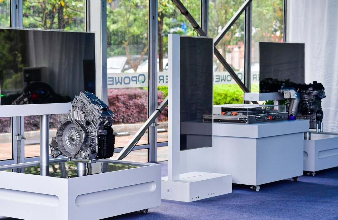 Chery menghadirkan berbagai teknologi otomotifnya pada ajang Chery International Business Conference. Foto: dok. CSI