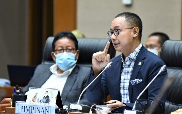 DPR Soroti Temuan WN China Menambang Emas Ilegal