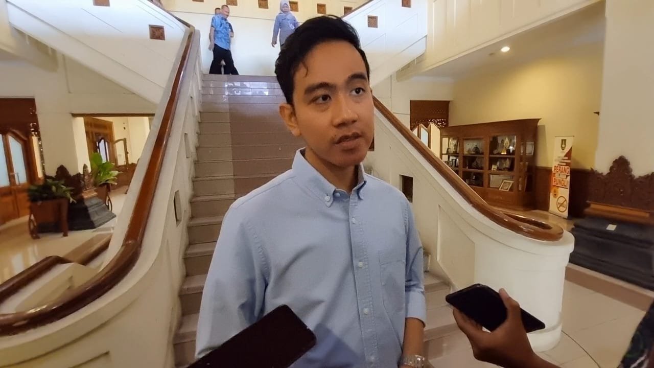 Ganjar Deklarasi jadi Oposisi, Gibran: Nggak Apa-Apa, Mohon Dikawal dari Luar