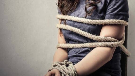 Maling Beraksi Sekap Pemilik Rumah Di Bekasi, Masuk Lewat Atap