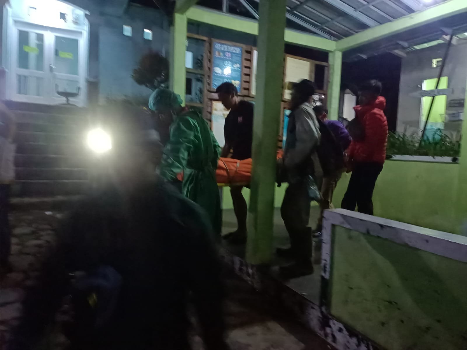 Pendaki Asal Jaktim Meninggal Dunia di Toilet Usai Mendaki Gunung Gede