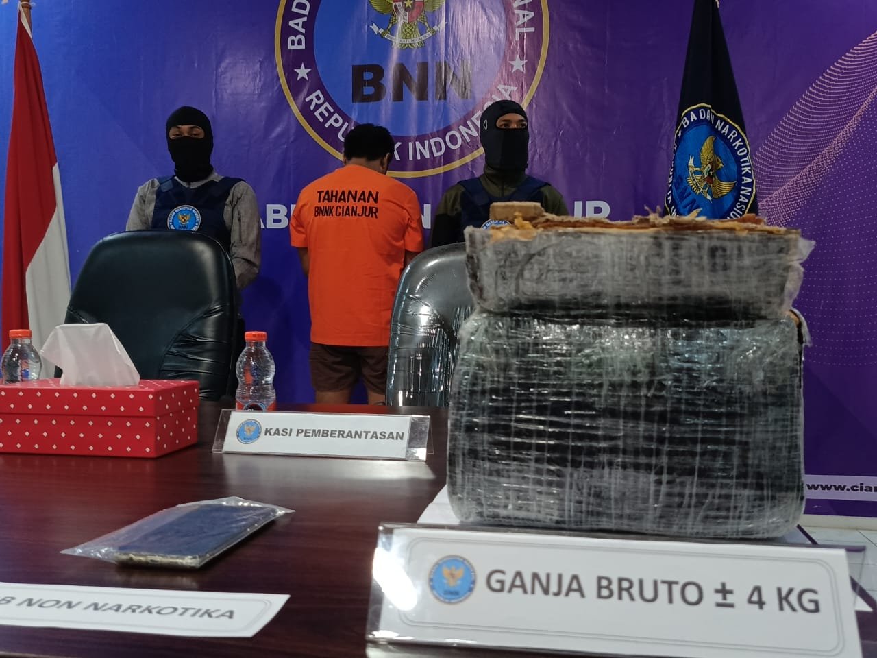 Penyelundupan Ganja Seberat 4 Kg Berhasil Digagalkan BNNK Cianjur