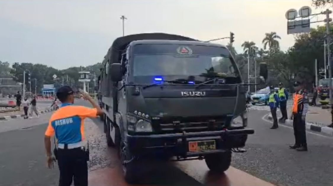 Truk TNI Nyelonong di Jalur CFD, Kodam Jaya Minta Maaf