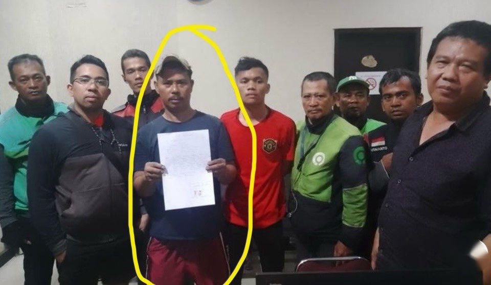 Tebar Ranjau Paku, Tukang Tambal Ban Digerebek Ojol di MT Haryono