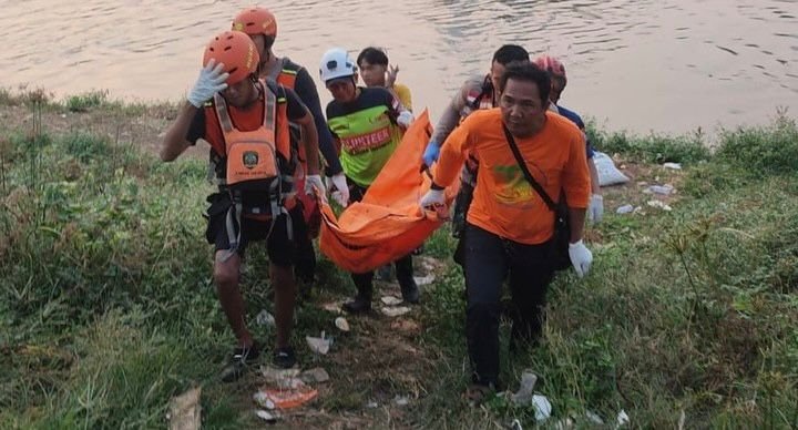Tercebur dan Hanyut di Ciliwung Jakpus, Bocah Lelaki 7 Tahun Ditemukan Tewas
