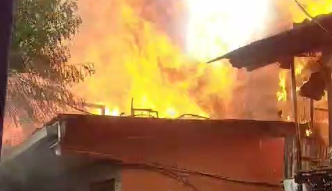 Kebakaran Rumah di Kota Bambu Jakbar, 17 Damkar Dikerahkan