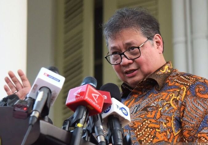 Jadi Plt Menaker, Airlangga Gaspol Bahas Upah Minimum 2025