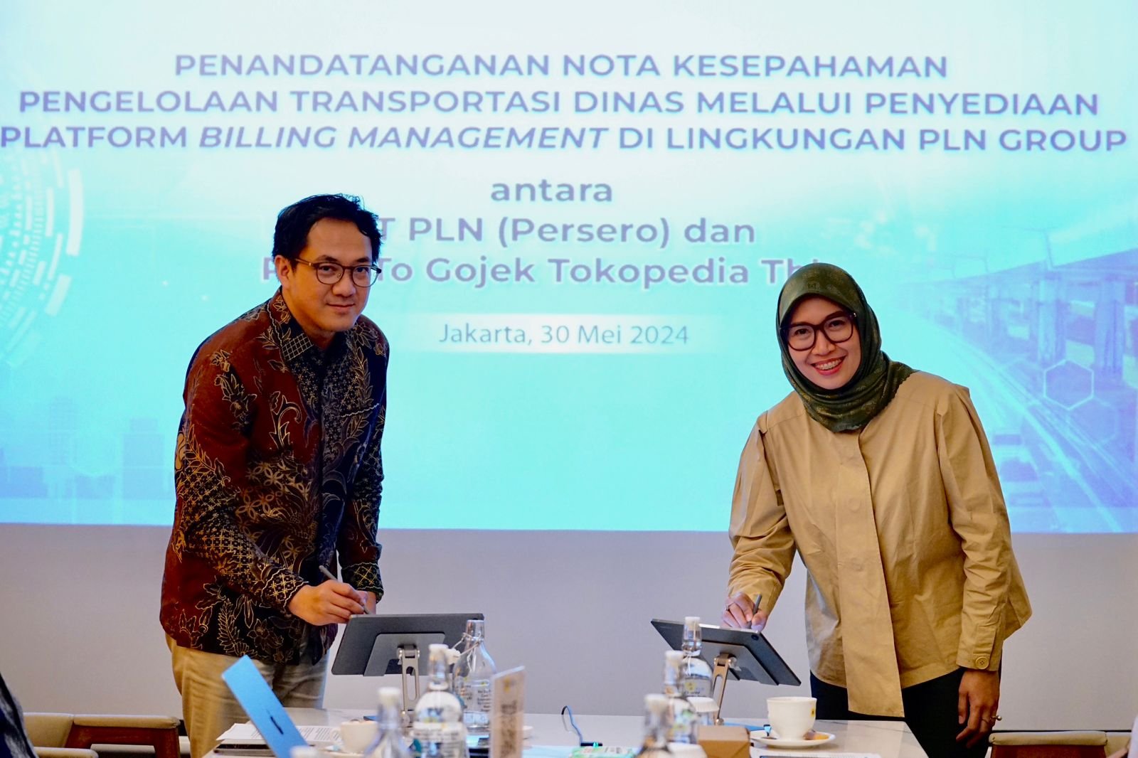 PLN Gandeng GoTo Dorong Efisiensi Kendaraan Dinas