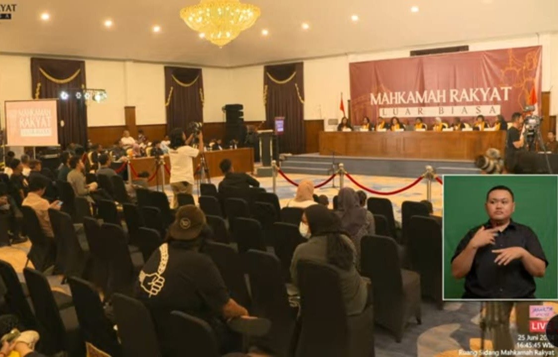 Sidang Mahkamah Rakyat Luar Biasa Adili Nawadosa Jokowi