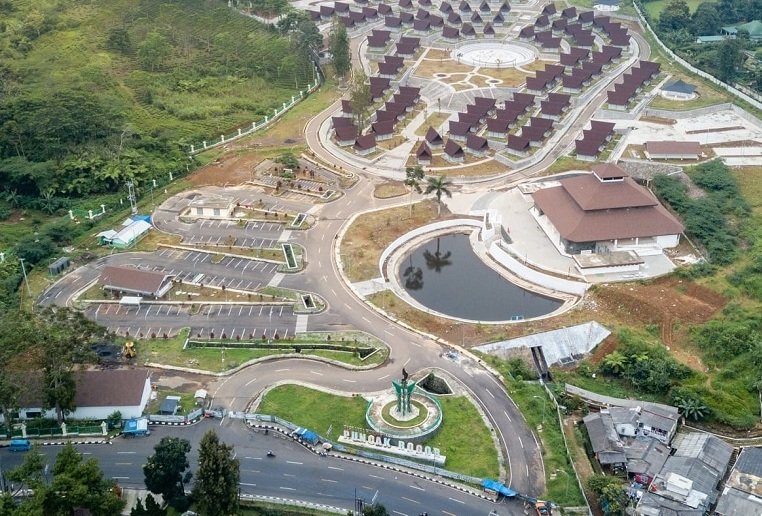 Parkiran Rest Area Puncak Digratiskan, Waktunya Healing!