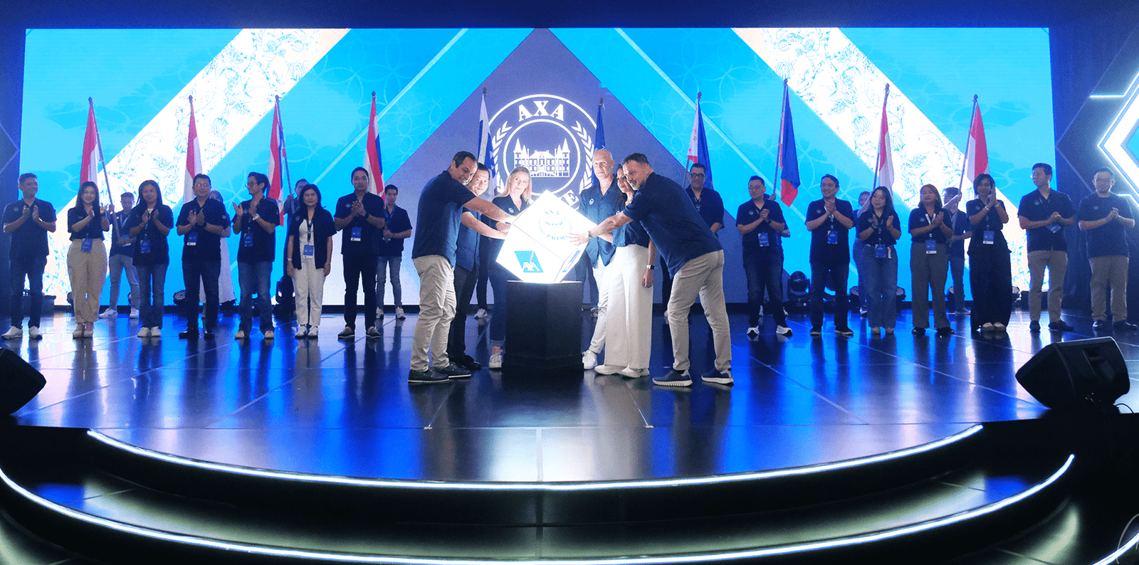 AXA Mandiri & AFI Terapkan Standar Global Bagi Tenaga Pemasar Melalui AXA Prime. Foto: AXA Mandiri