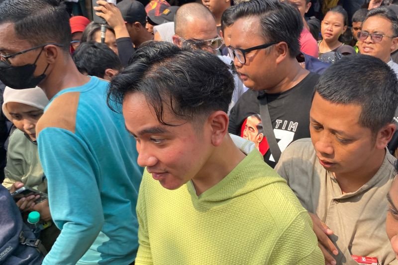 Belanja Masalah, Gibran Blusukan di Tiga Lokasi di Jakarta