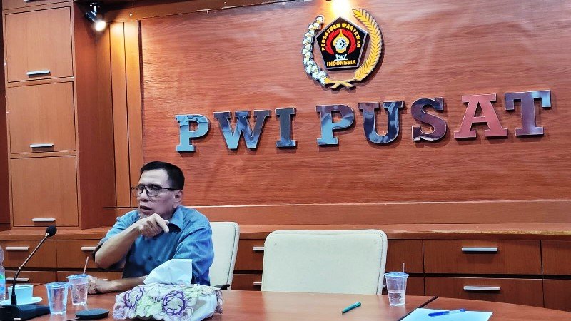 Dewan Kehormatan PWI resmi memberhentikan Ketua Umum PWI, Hendry Ch Bangun. Foto: Web PWI