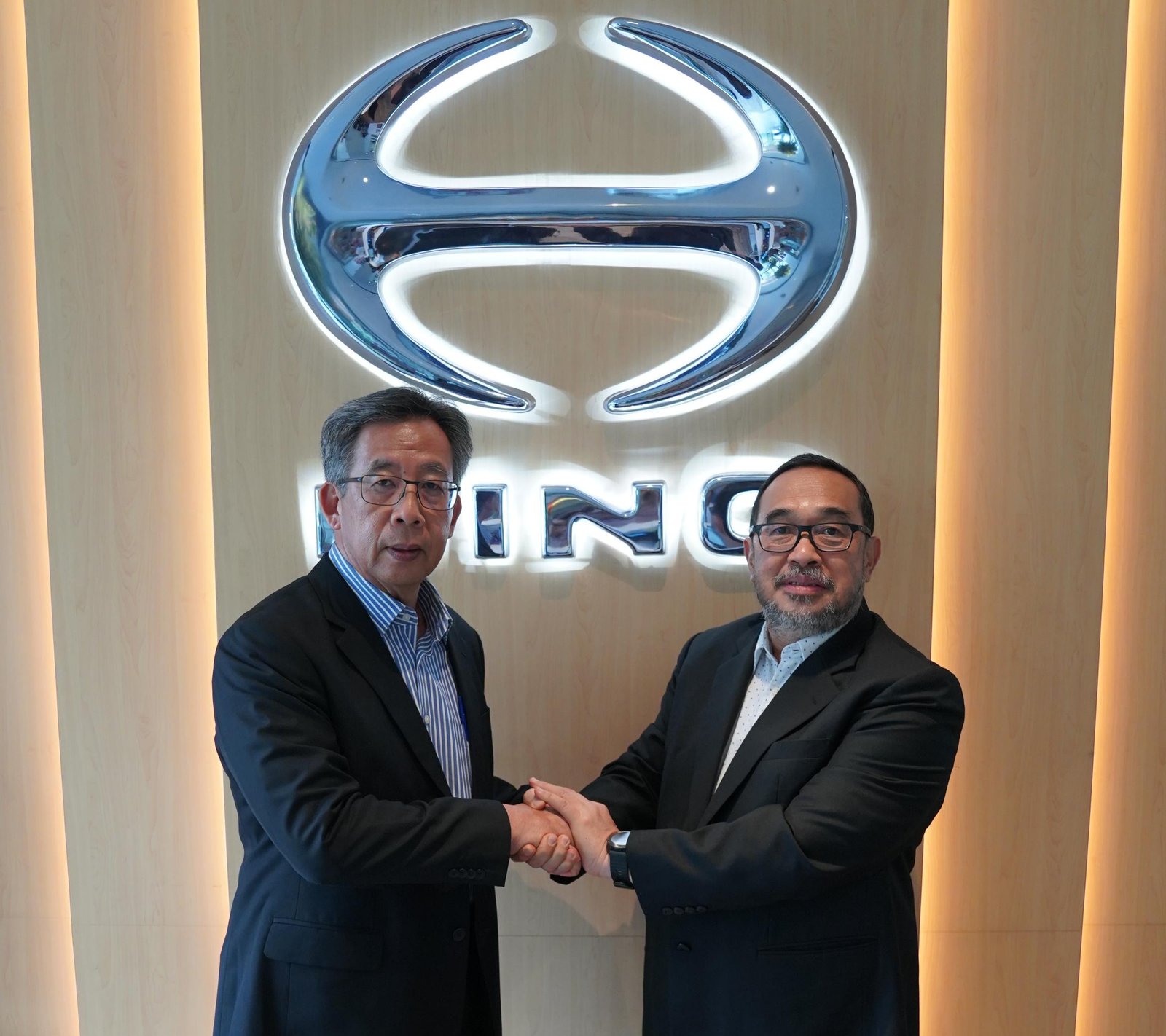 Hino Indonesia Tunjuk Susilo Darmawan Jadi Sales Director Gantikan Santiko Wardoyo