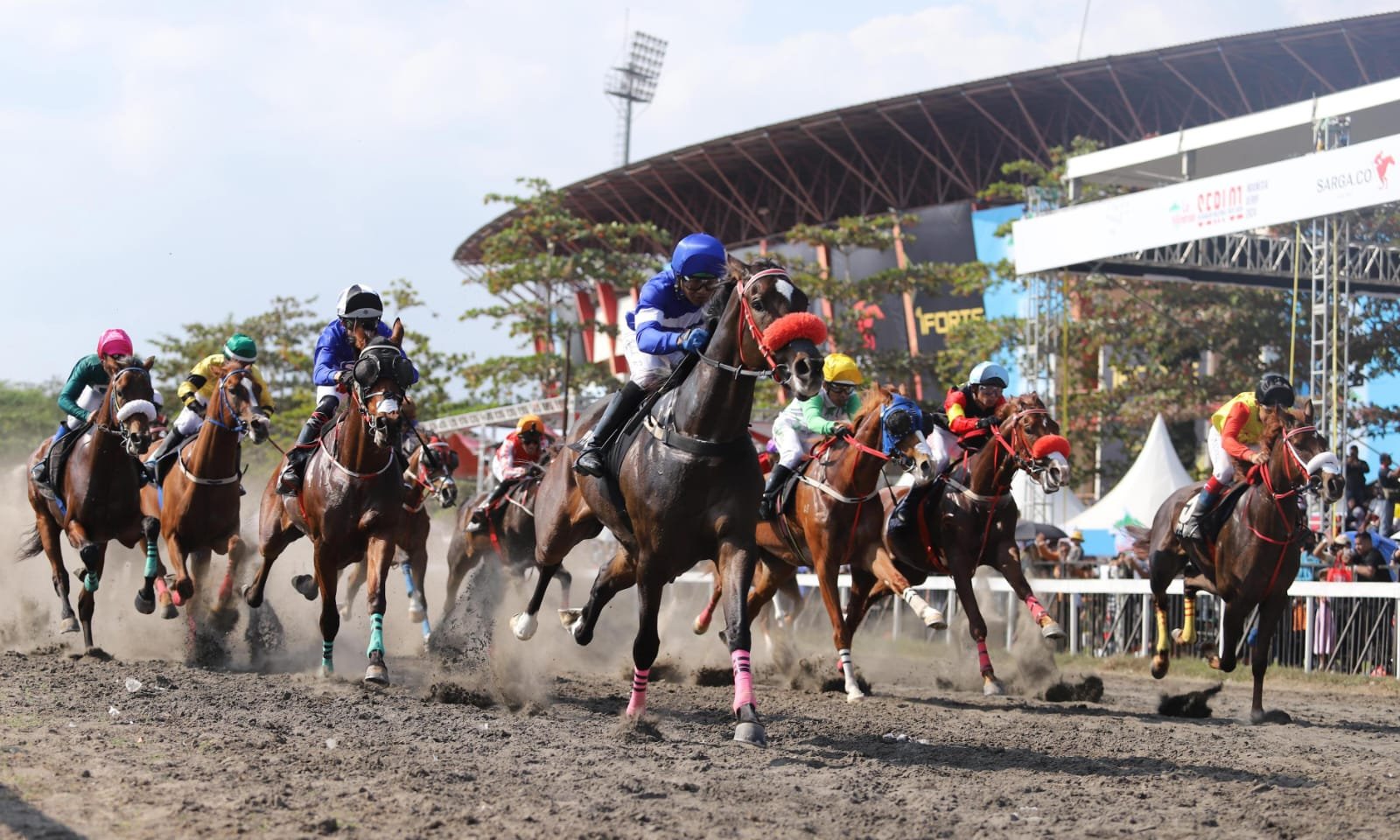 148 Kuda Bersaing di Kejurnas Seri 1 Indonesia Derby 2024