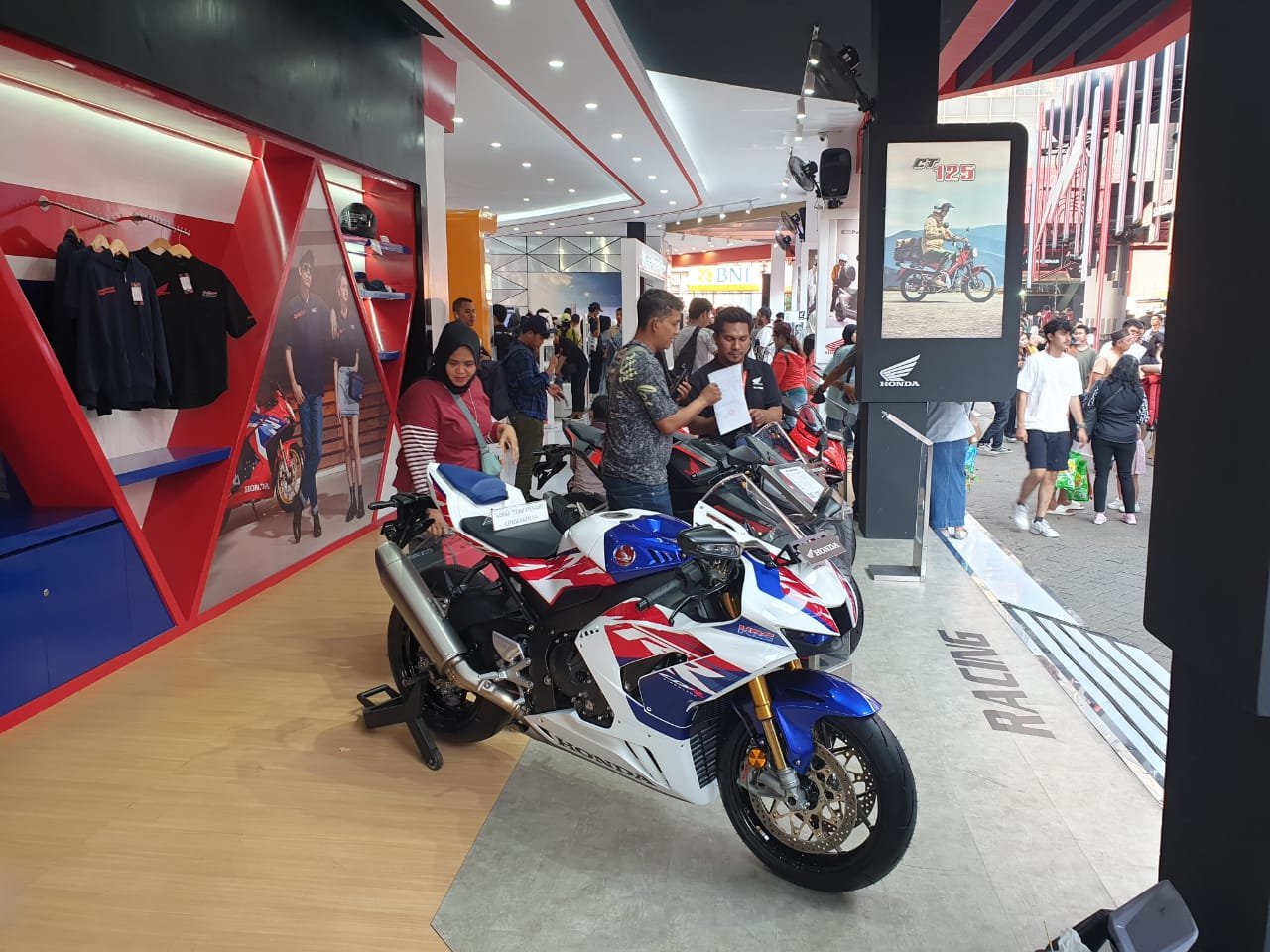 Wahana Honda meraih penjualan 7.250 unit Motor di Jakarta Fair 2024. Foto: dok. WMS