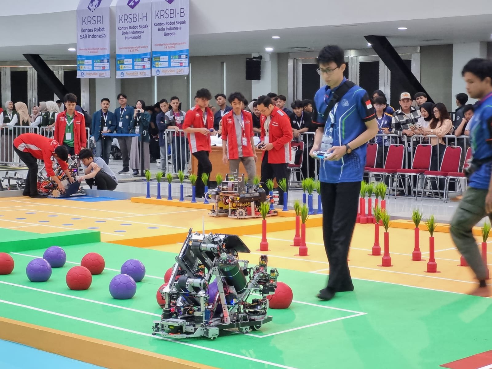 142 Tim dari 57 Perguruan Tinggi Lolos ke Final Kontes Robot di Solo