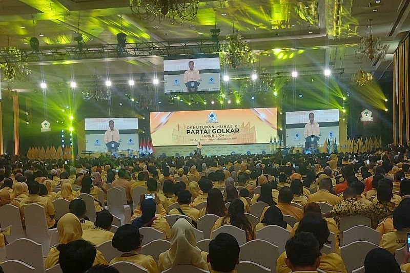 Hadir di Munas XI Golkar, Jokowi Singgung si Tukang Kayu dan Putusan MK 