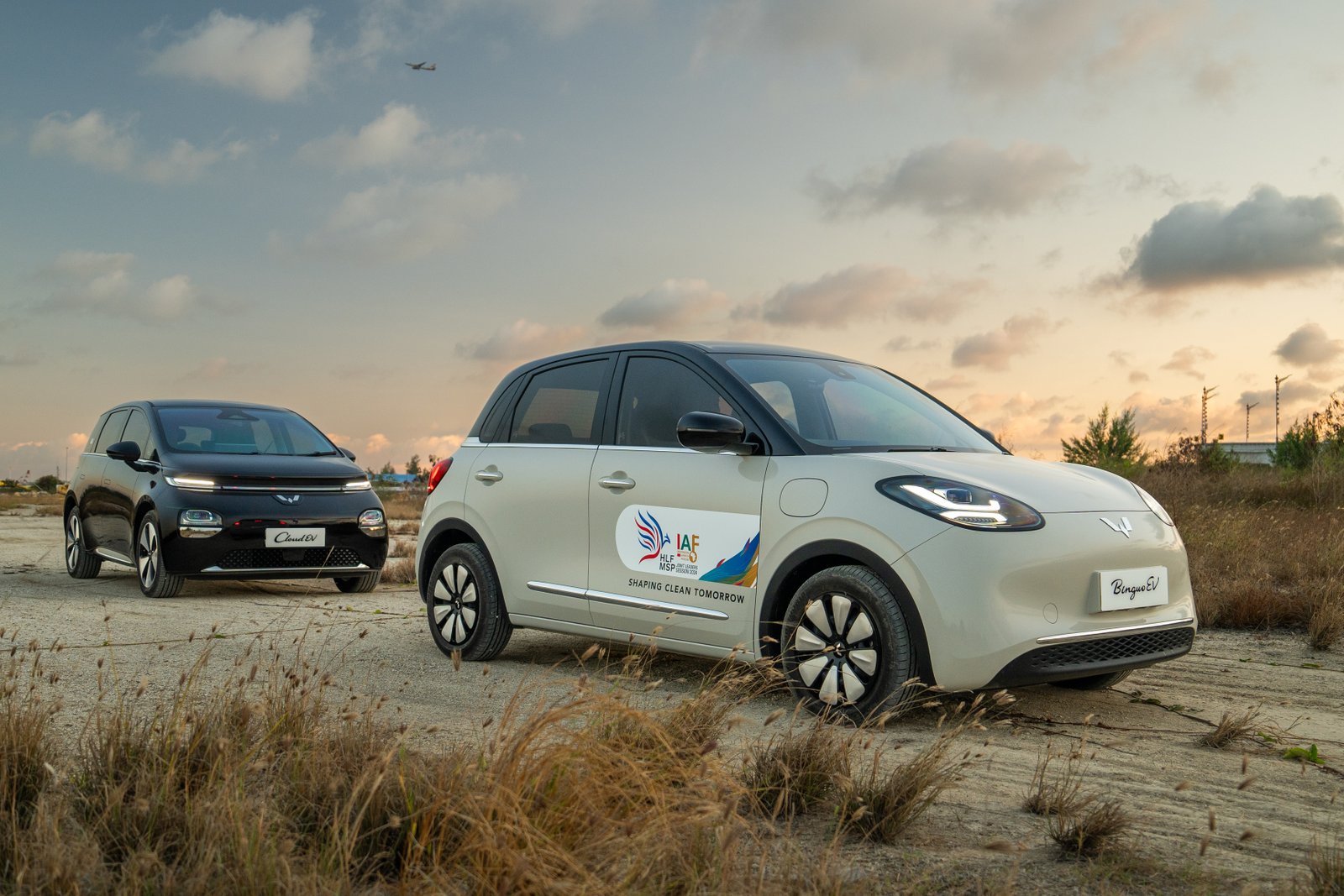 Apakabar.co.id - Kedua model Wuling EV ini sudah diproduksi di pabrik Wuling di Cikarang dengan Tingkat Komponen Dalam Negeri (TKDN) lebih dari 40 Persen. Foto: dok. Wuling