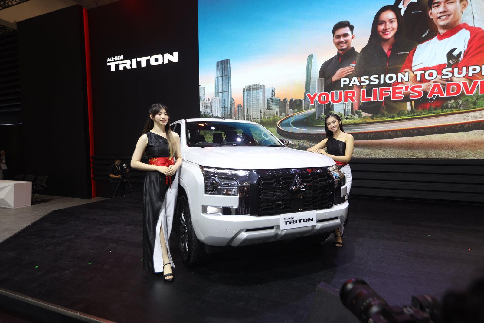 Membedah mesin baru Mitsubishi All New Triton yang bisa melibas medan ekstrem Indonesia. Foto: dok. MMKSI