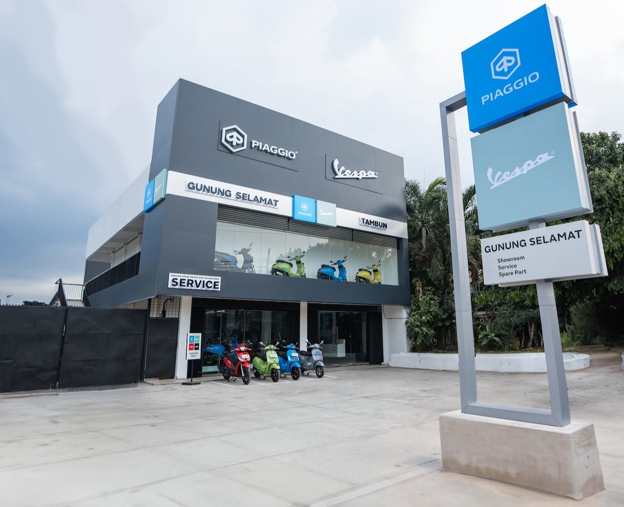Buka Dealer Motoplex di Tambun, Piaggio Indonesia Siapkan Promo Penjualan
