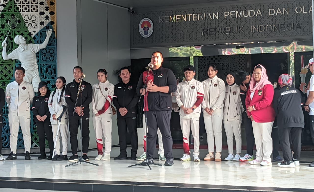 Menpora Minta Maaf Pawai Atlet Olimpiade Paris 2024 Digelar di Hari Kerja