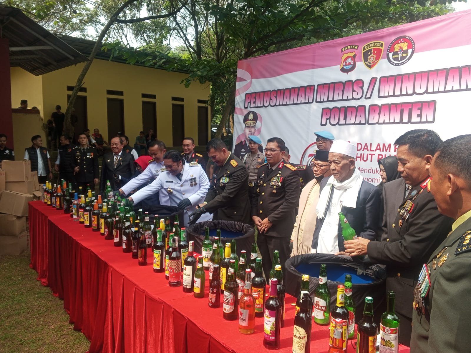 Resahkan Warga, Ulama Banten Tolak Keras Adanya Industri Miras di Wilayahnya