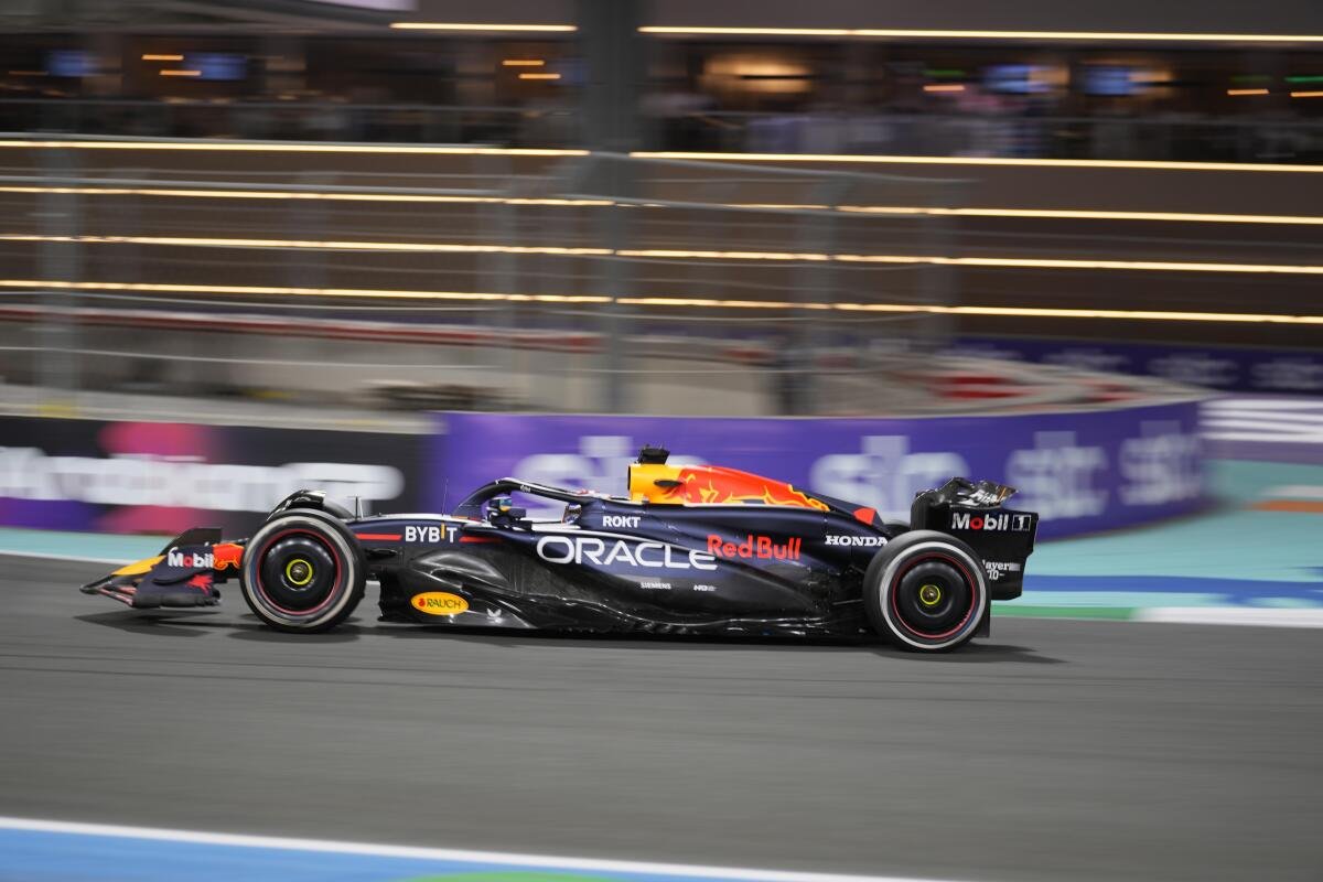 Memasuki paruh kedua, Tim Red Bull Racing memimpin klasemen sementara F1 2024. Foto: dok. Honda