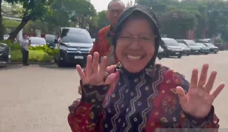 Usai Daftar Bacagub Jatim, Tri Rismaharini Temui Jokowi 