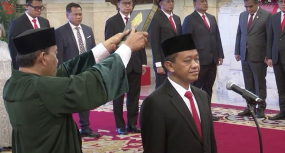 Jokowi Lantik Bahlil Lahadalia Jadi Menteri ESDM yang Baru
