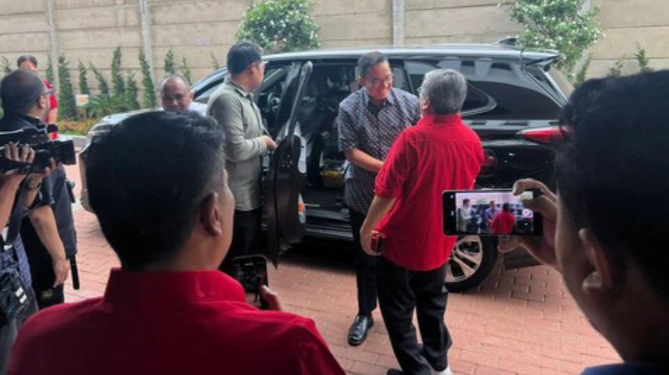 Serius Ikut Pilgub Jakarta, Anies Baswedan Kunjungi DPD PDI Perjuangan