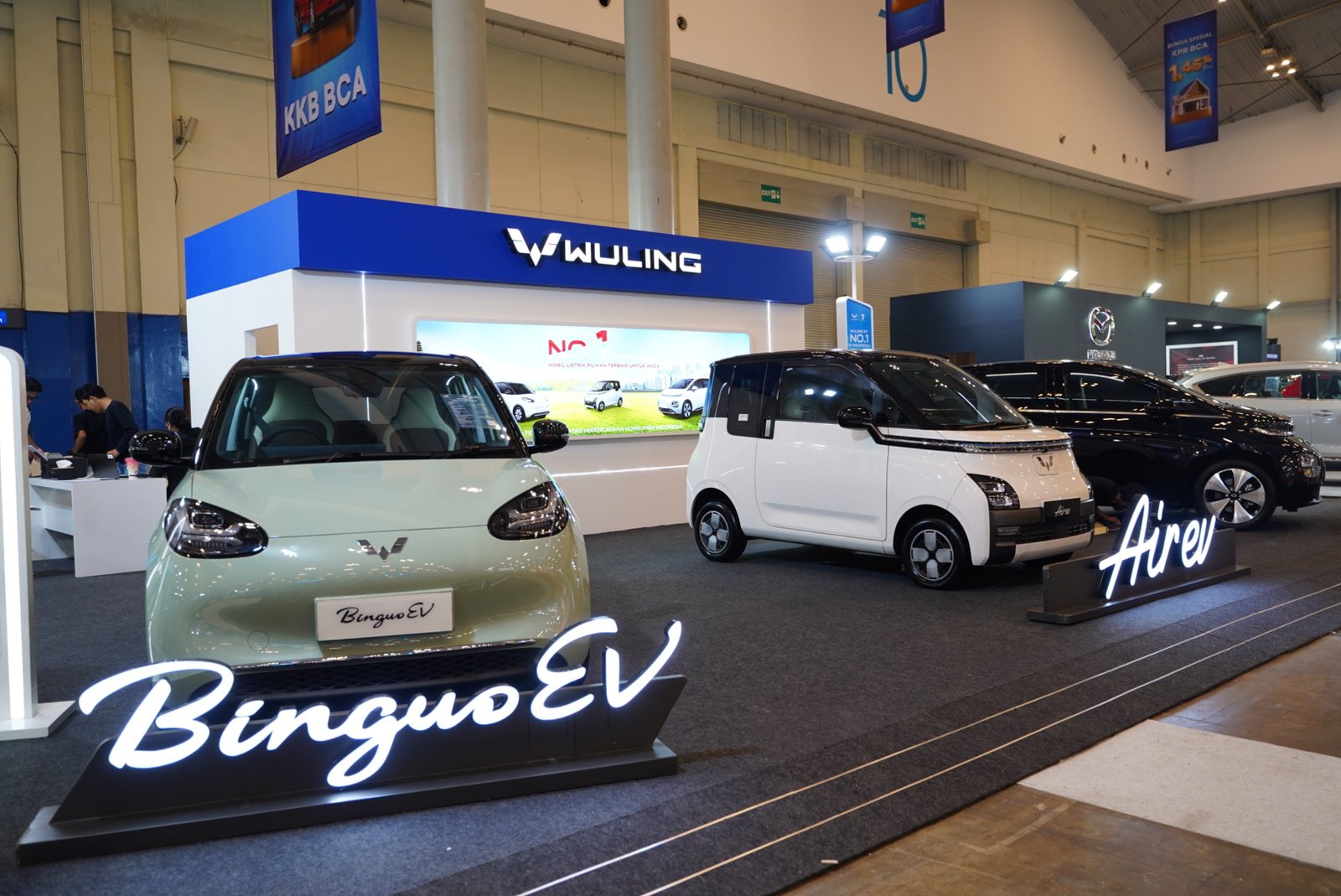 Wuling Hadirkan Lini Produk Mobil Listrik ABC Stories, Almaz Hybrid dan Alvez di BCA Expo 2024. Foto: dok. Wuling